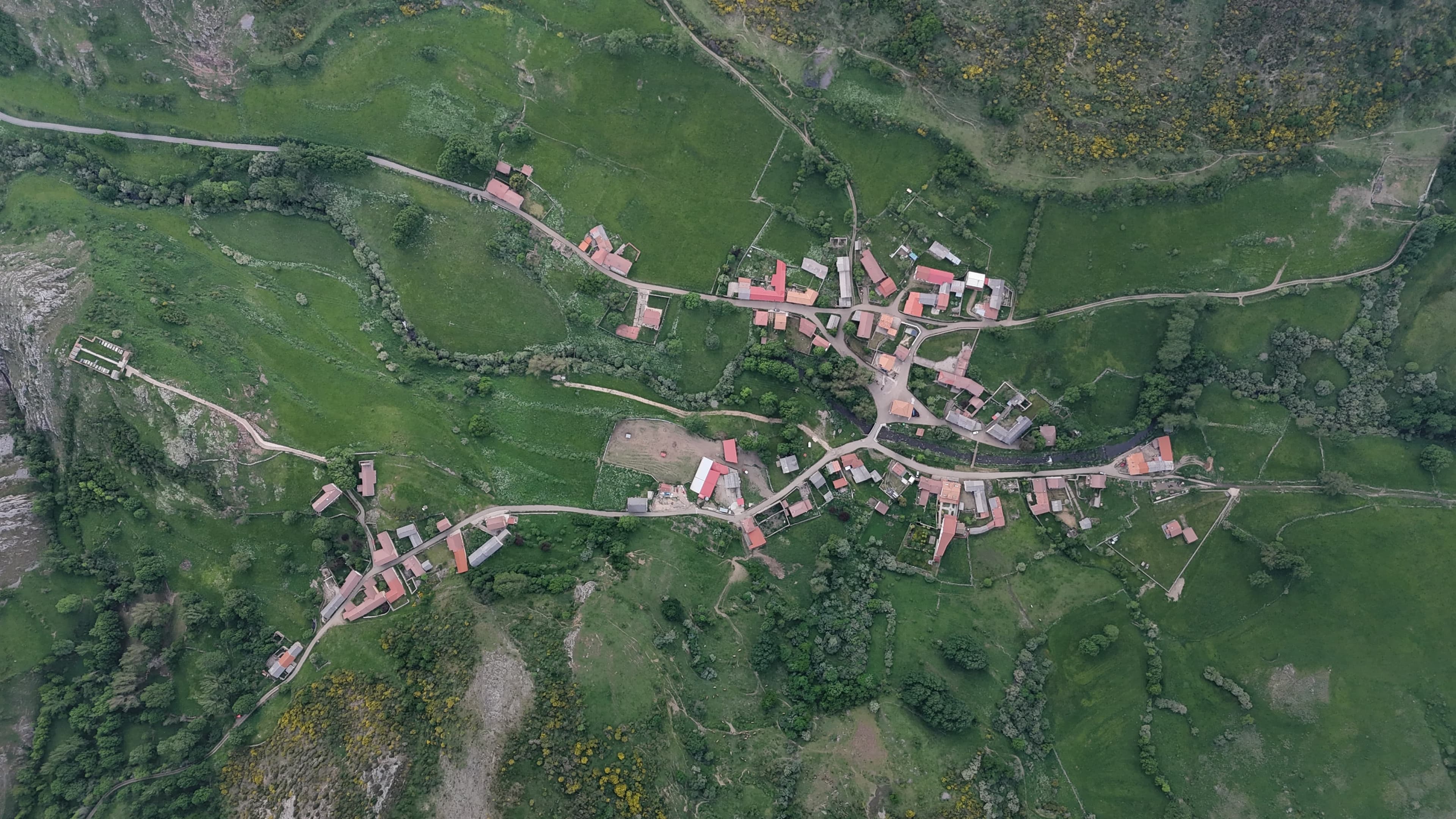 Vista aérea de Canseco, en la Montaña Central Leonesa